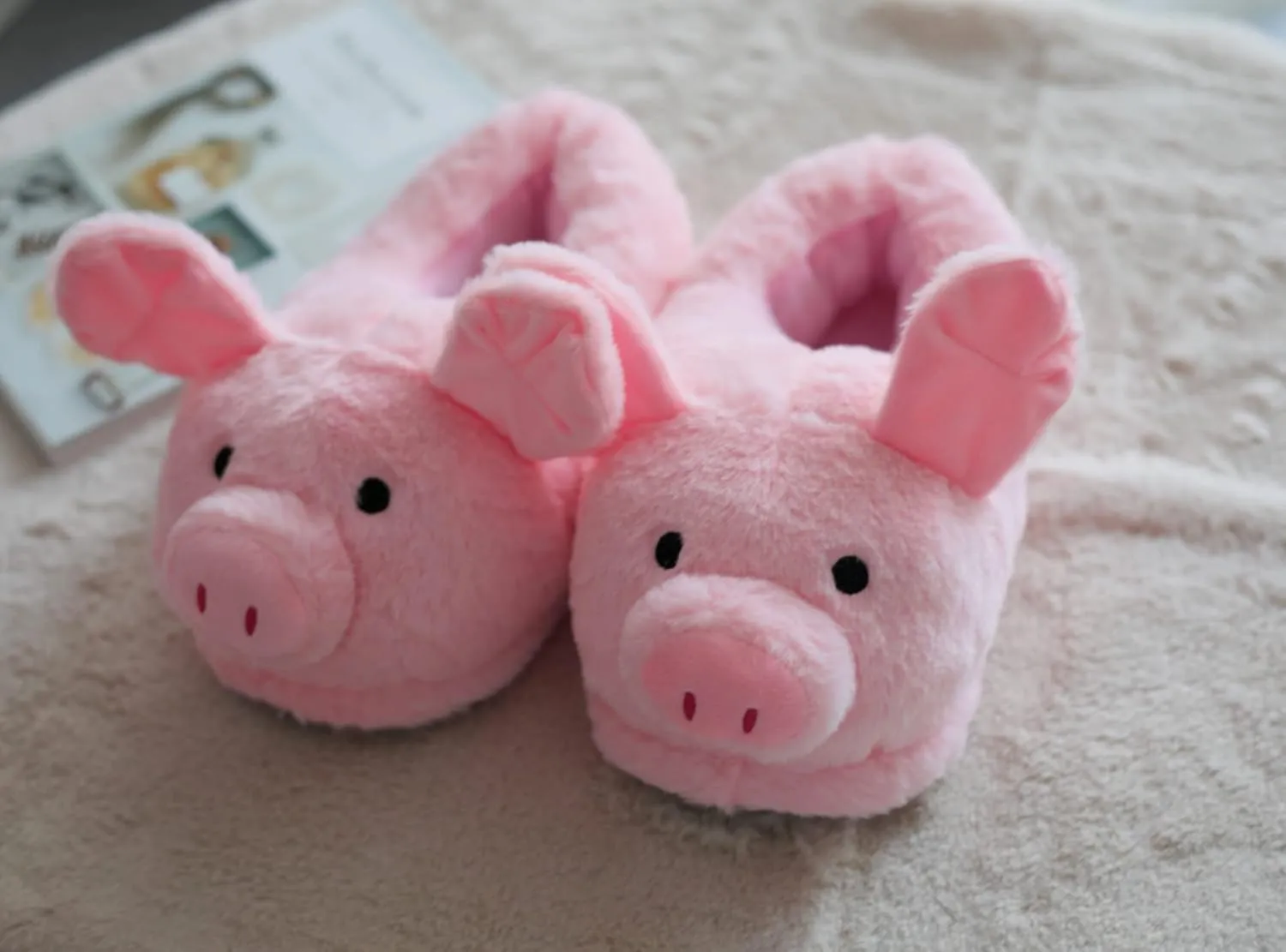 Cartoon animal cotton shoes, interesting pig cotton shoes, indoor and outdoor thermal shoes, men's and women's winter adult shoes