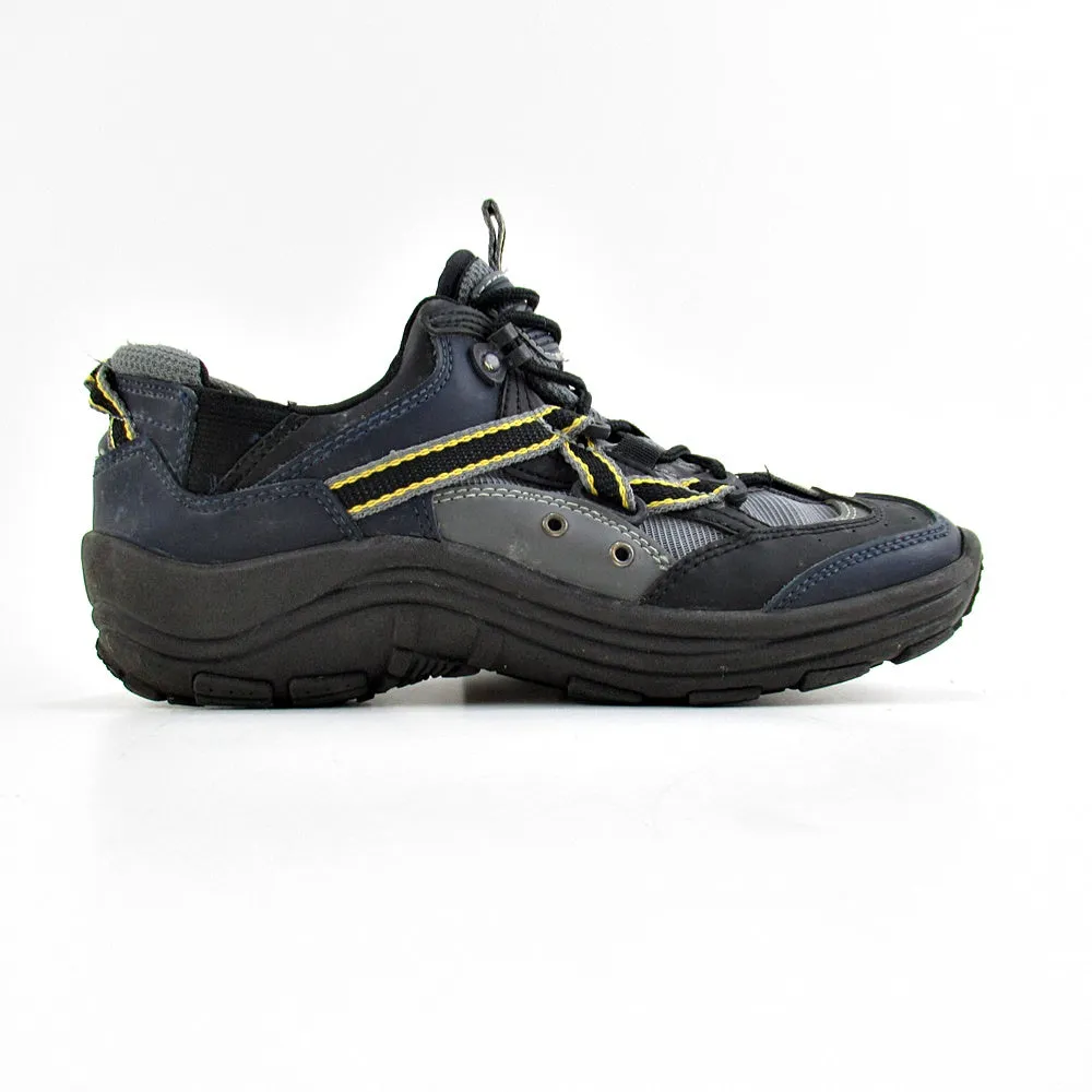 CROSS TREKKERS Slip Resistant