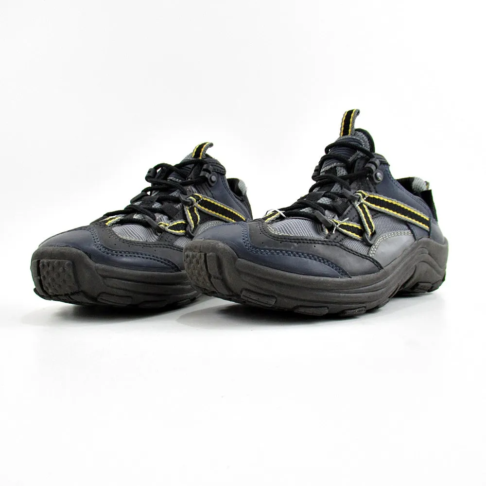 CROSS TREKKERS Slip Resistant