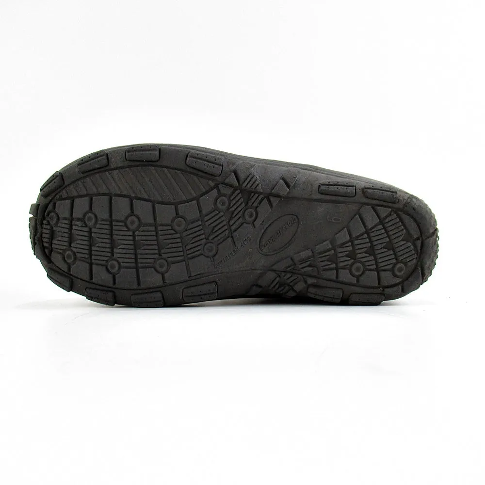 CROSS TREKKERS Slip Resistant