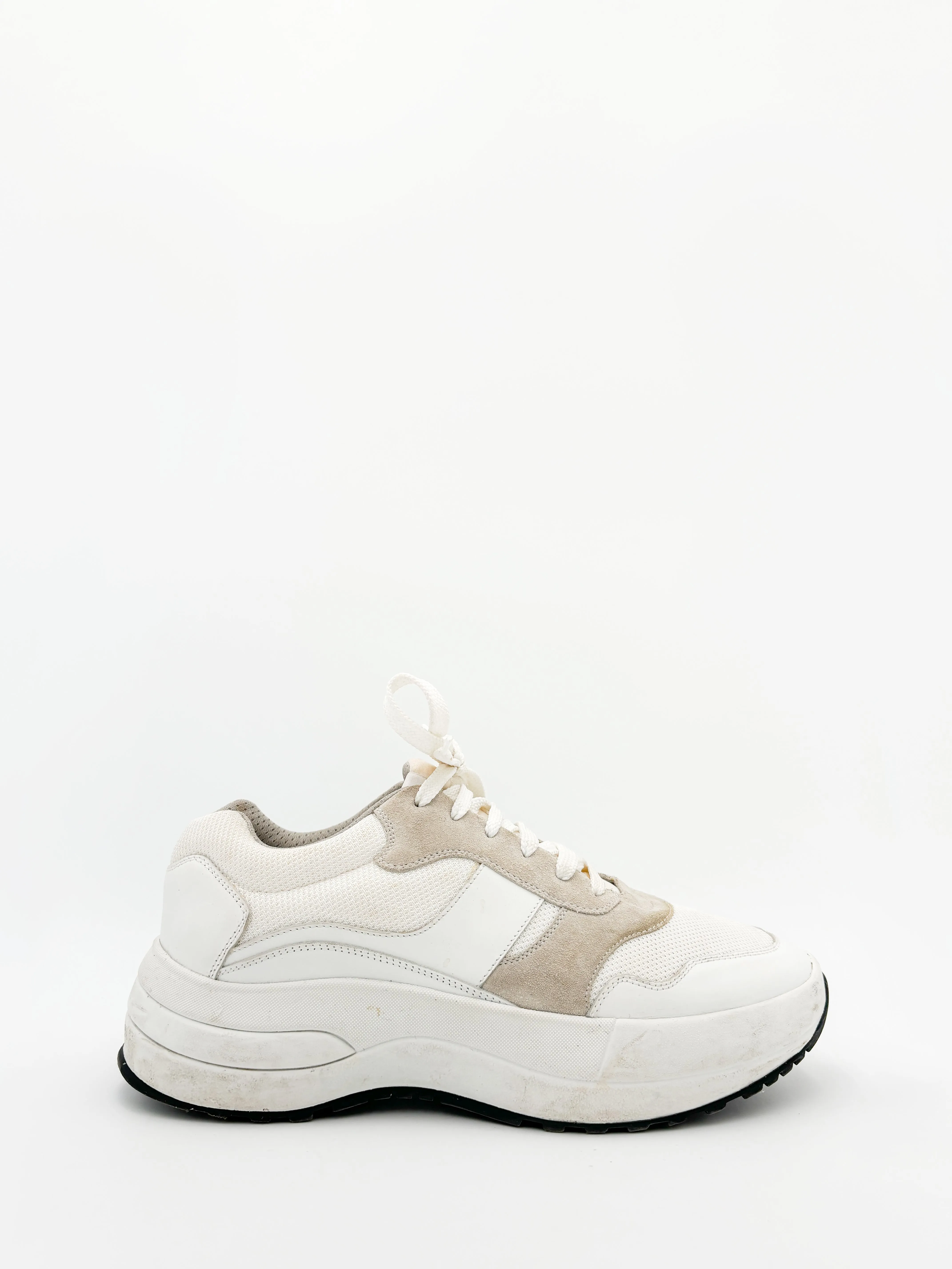 Delivery Leather Running Sneakers