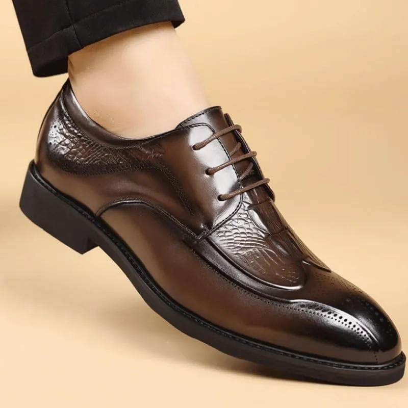 Men's Breathable Comfortable Business Lace Up Oxford Shoes Fashion Classic Carved Lace Up Leather Low Heels Dress Shoes