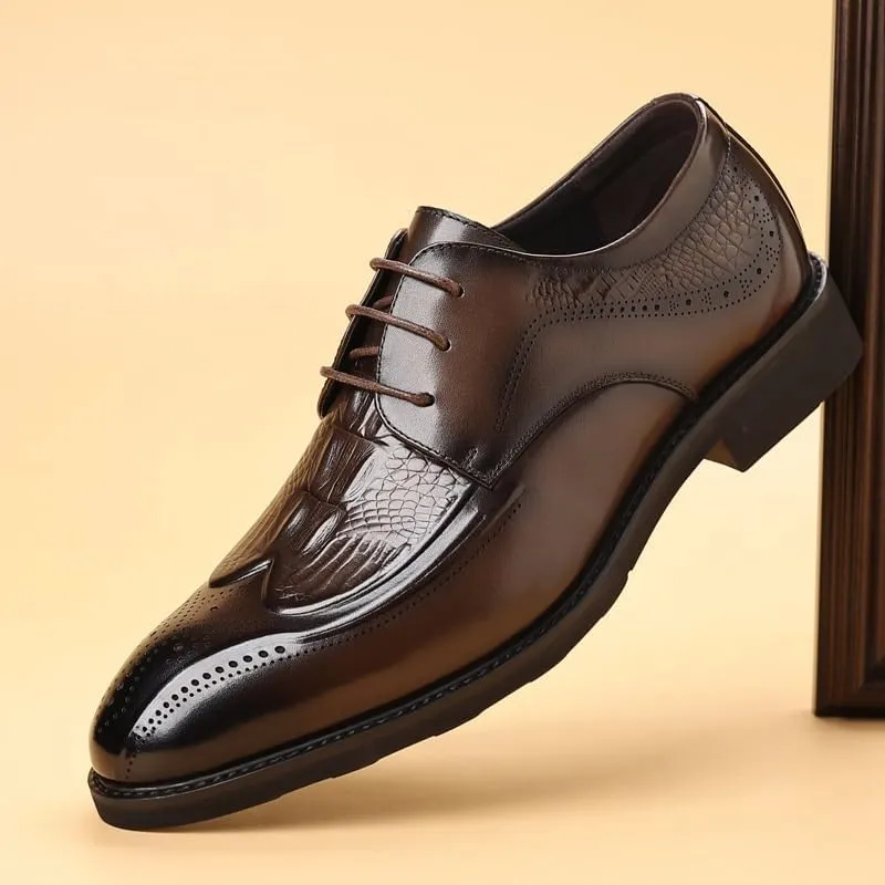 Men's Breathable Comfortable Business Lace Up Oxford Shoes Fashion Classic Carved Lace Up Leather Low Heels Dress Shoes