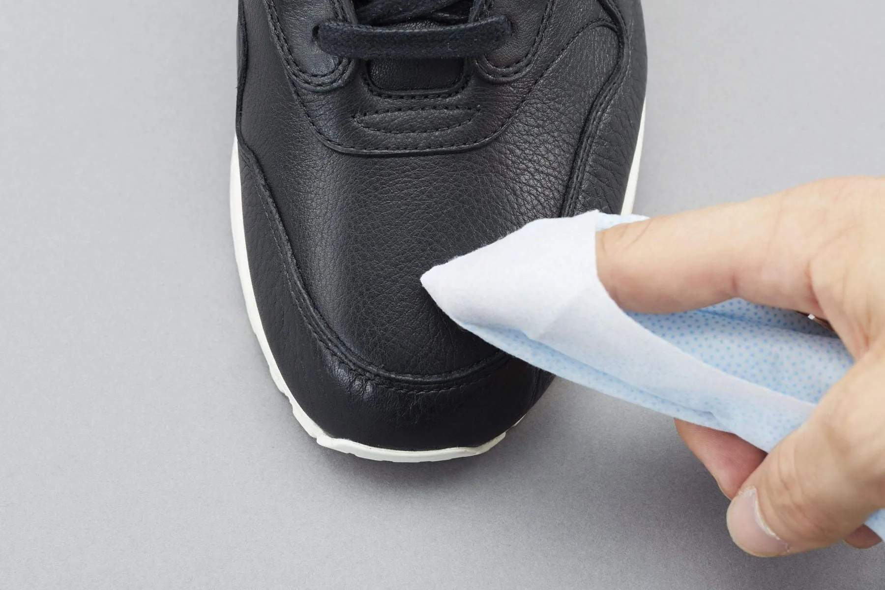 Sneaky Wipes - Shoe and Trainer Cleaning Wipes - 50 Mega Pack